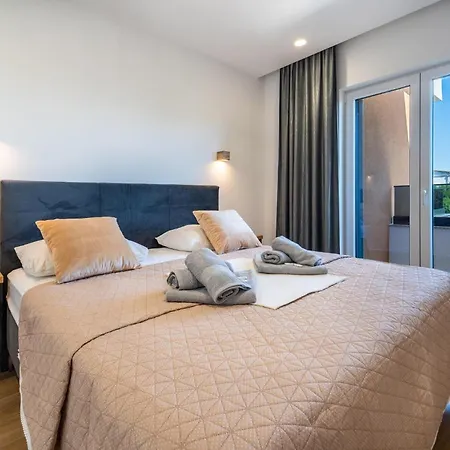 4 Bedroom Cozy In *